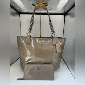 Coach Chelsea Patent Leather Tote Bag + Wallet Taupe Chain Strap
